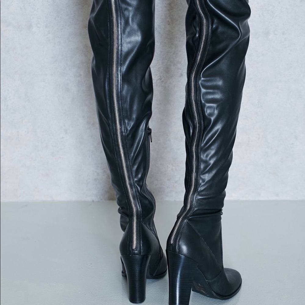 Black Leather Aldo Heel Boots - Picture 6 of 10